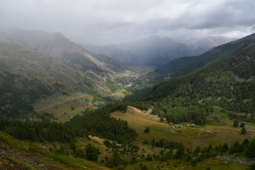 Lac de Privé et Crête de Baude en boucle