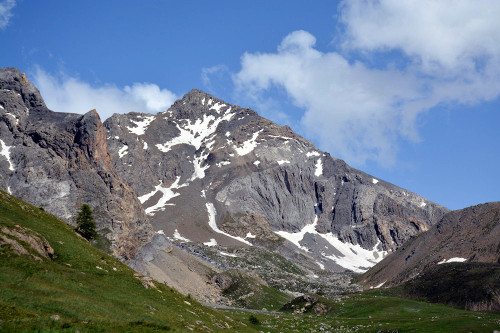 Rocca Blanca vu du vallon des Aounets