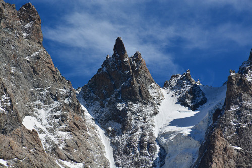 Aiguille du Pelvoux vue du Glacier Noir
