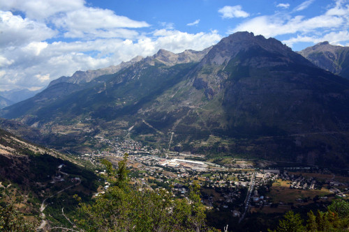 Tête du Puy ou des Aiguillons vue de Champ Pelpaud