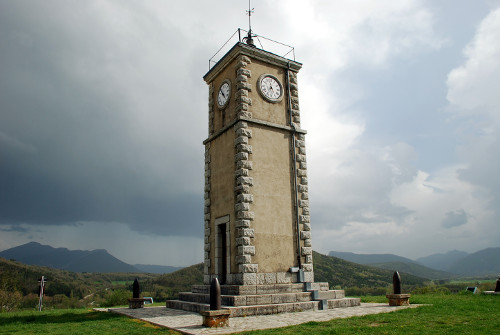 Tour-horloge d'Aspres-sur-Buëch